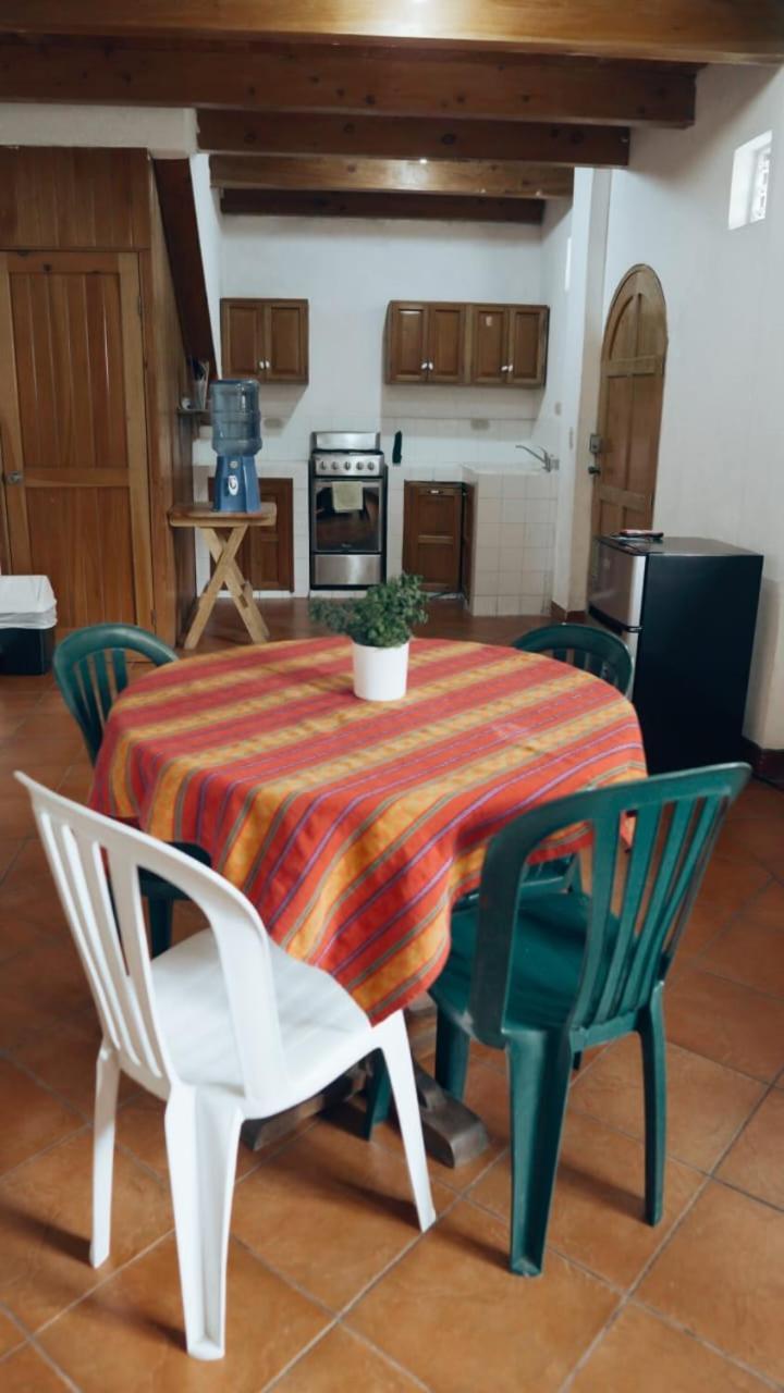 Hostal Dulces Suenos Panajachel Kültér fotó
